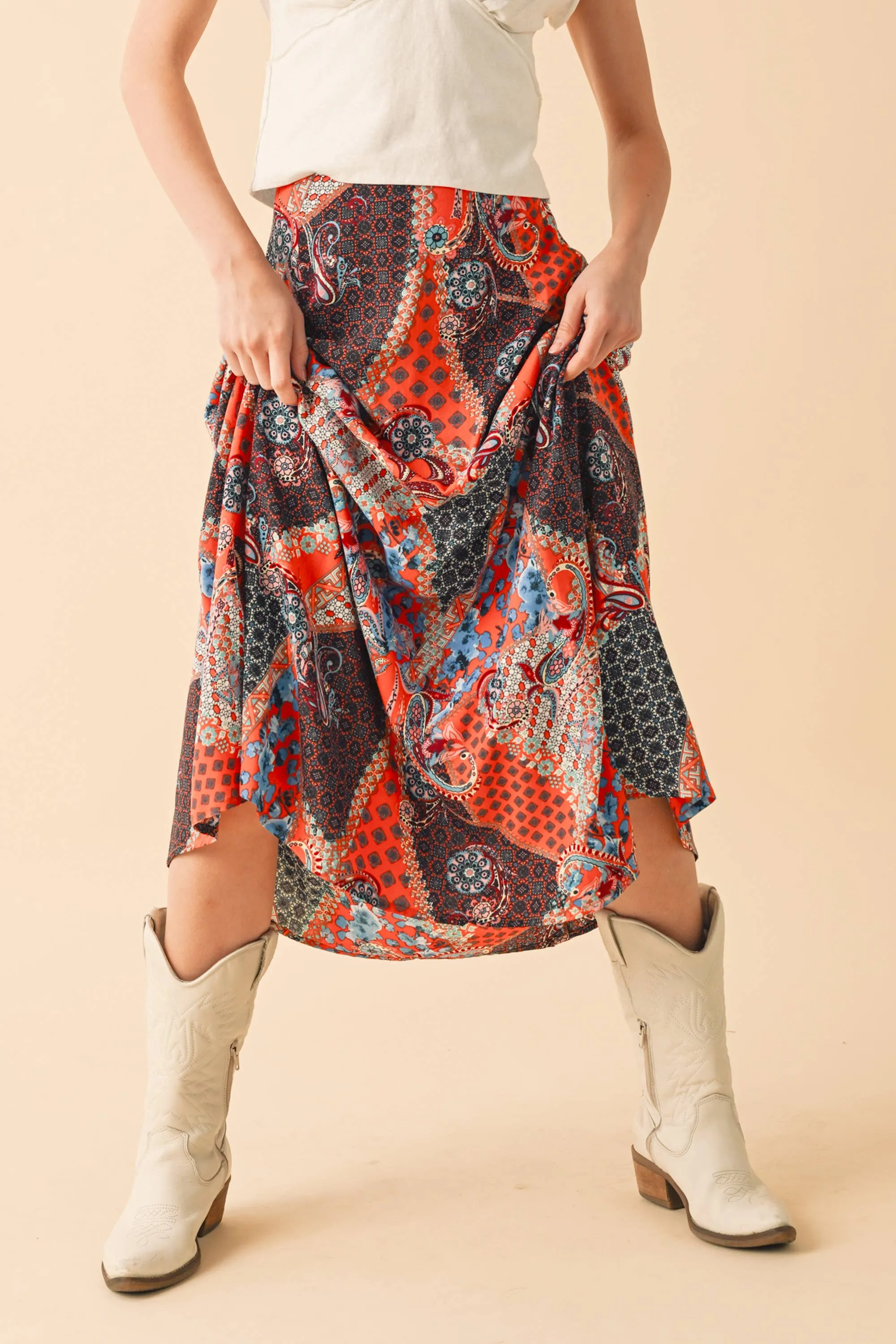 - 773DN CO   Skirt AEMI Print Helpful 6 Bradyn Versatile product line
