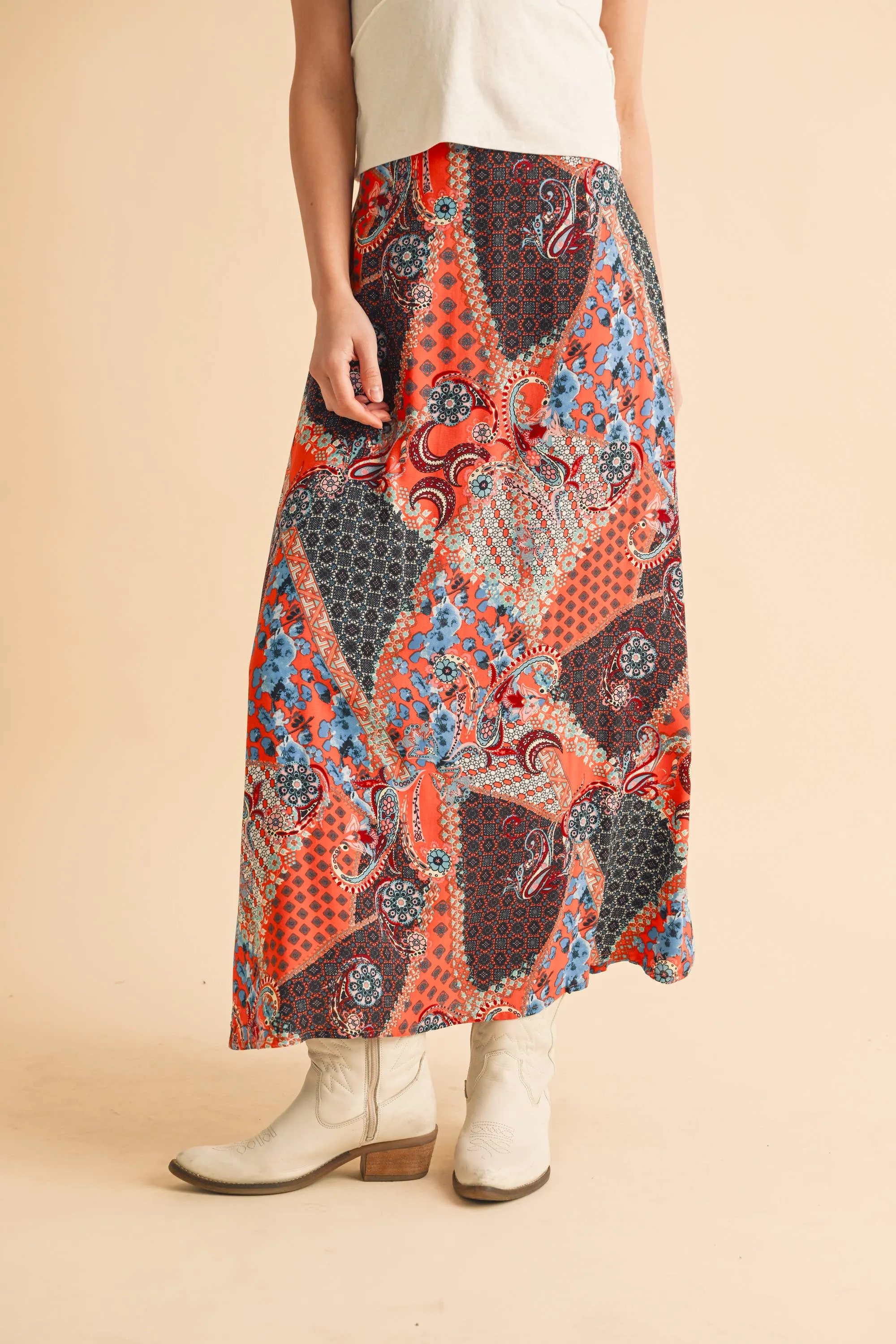 - 773DN CO   Skirt AEMI Print Helpful 6 Bradyn Versatile product line