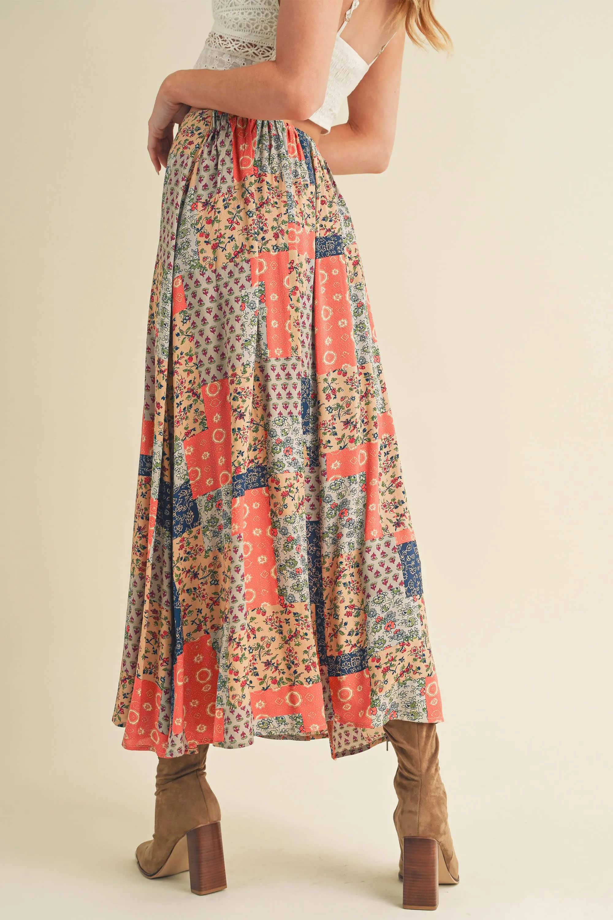 - 773DN CO   Skirt AEMI Print Helpful 6 Bradyn Versatile product line