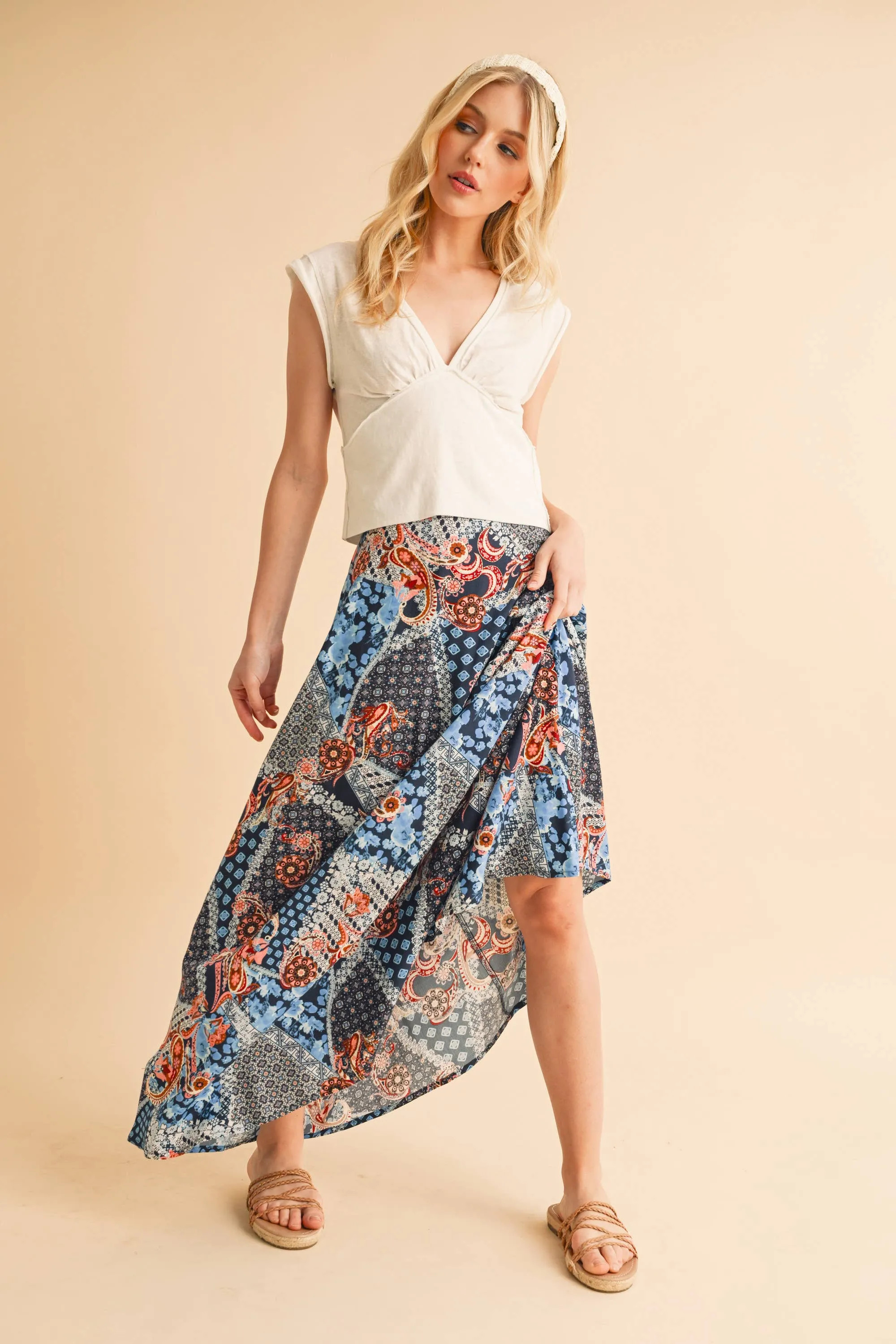 - 773DN CO   Skirt AEMI Print Helpful 6 Bradyn Versatile product line
