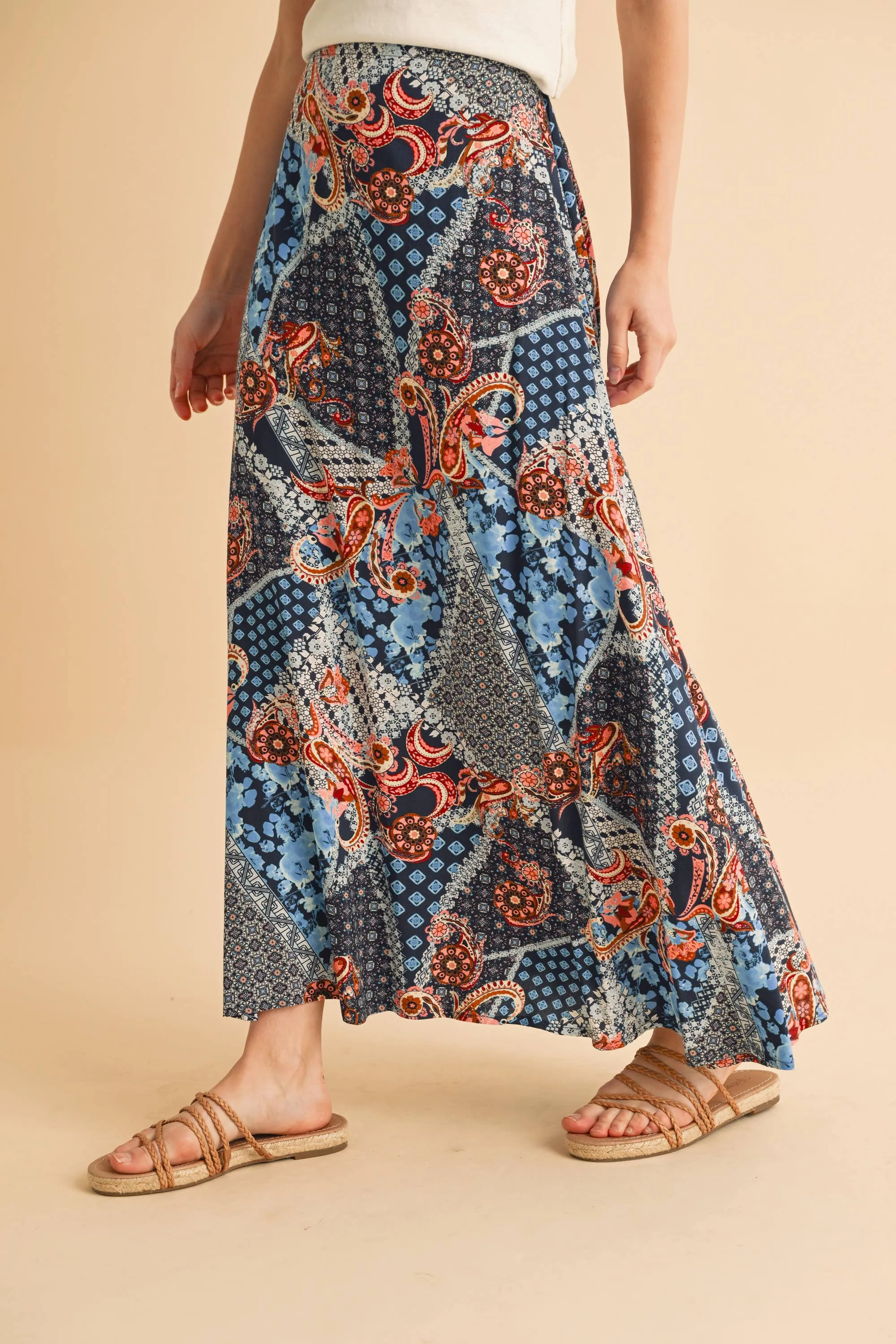 - 773DN CO   Skirt AEMI Print Helpful 6 Bradyn Versatile product line