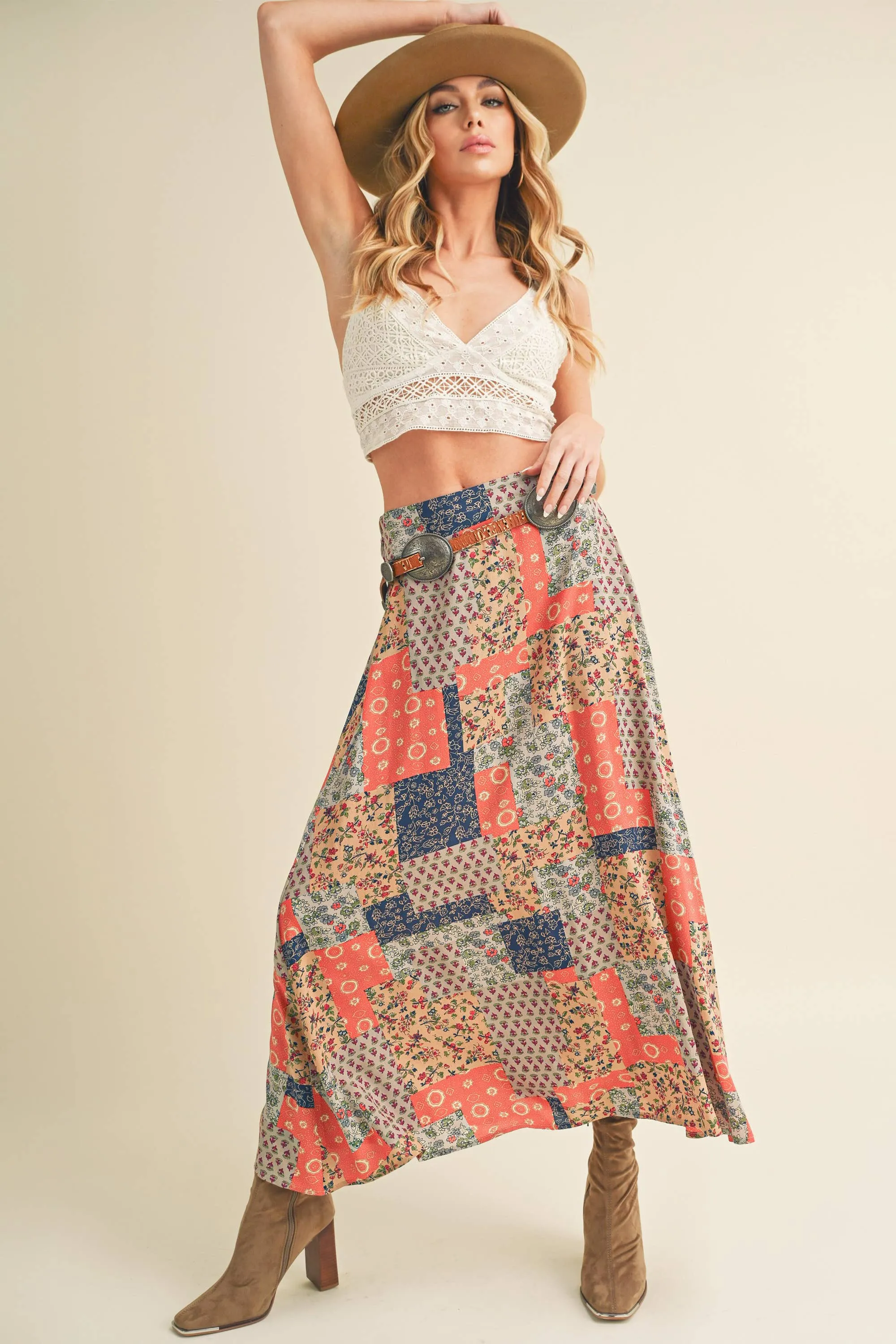 - 773DN CO   Skirt AEMI Print Helpful 6 Bradyn Versatile product line