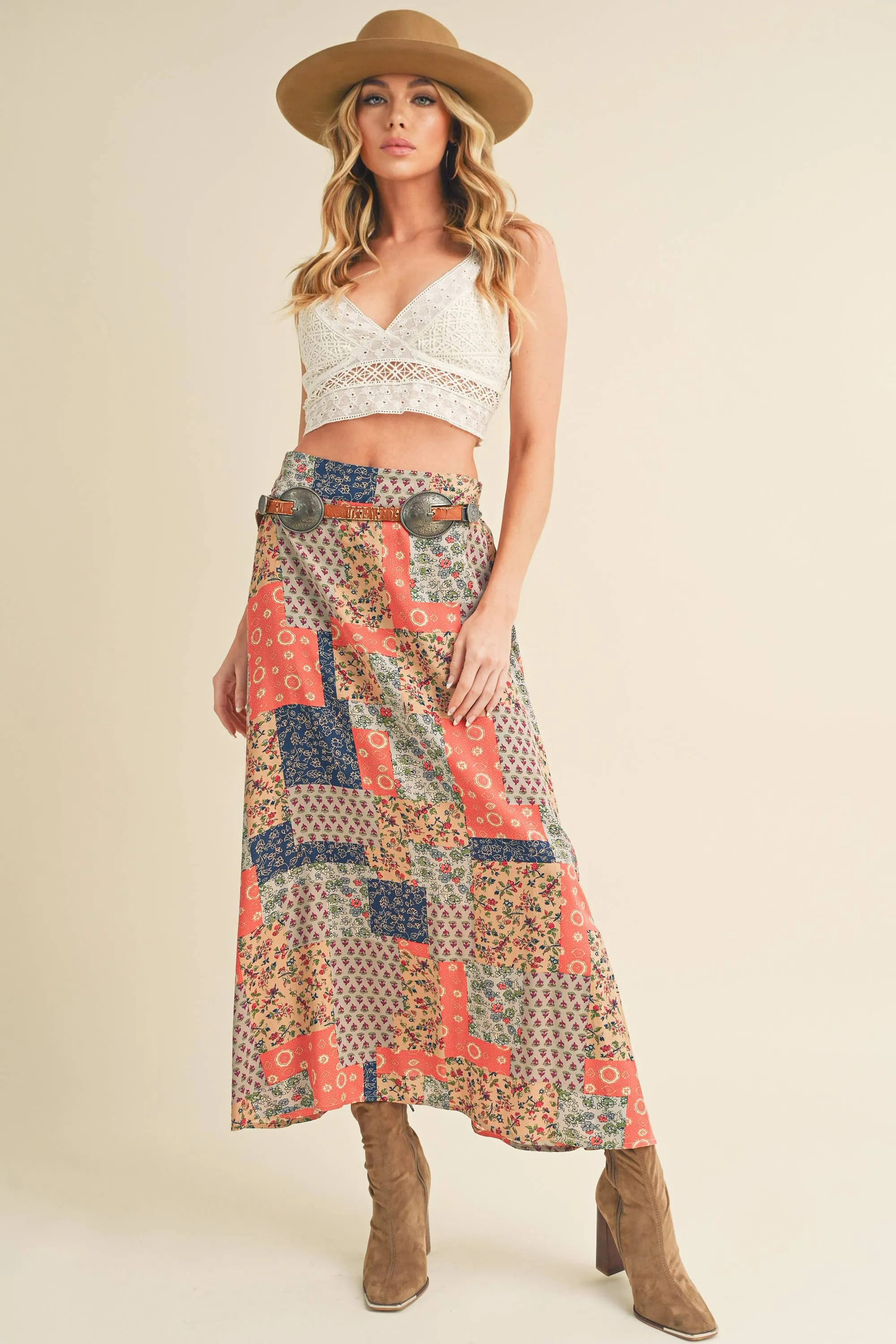 - 773DN CO   Skirt AEMI Print Helpful 6 Bradyn Versatile product line