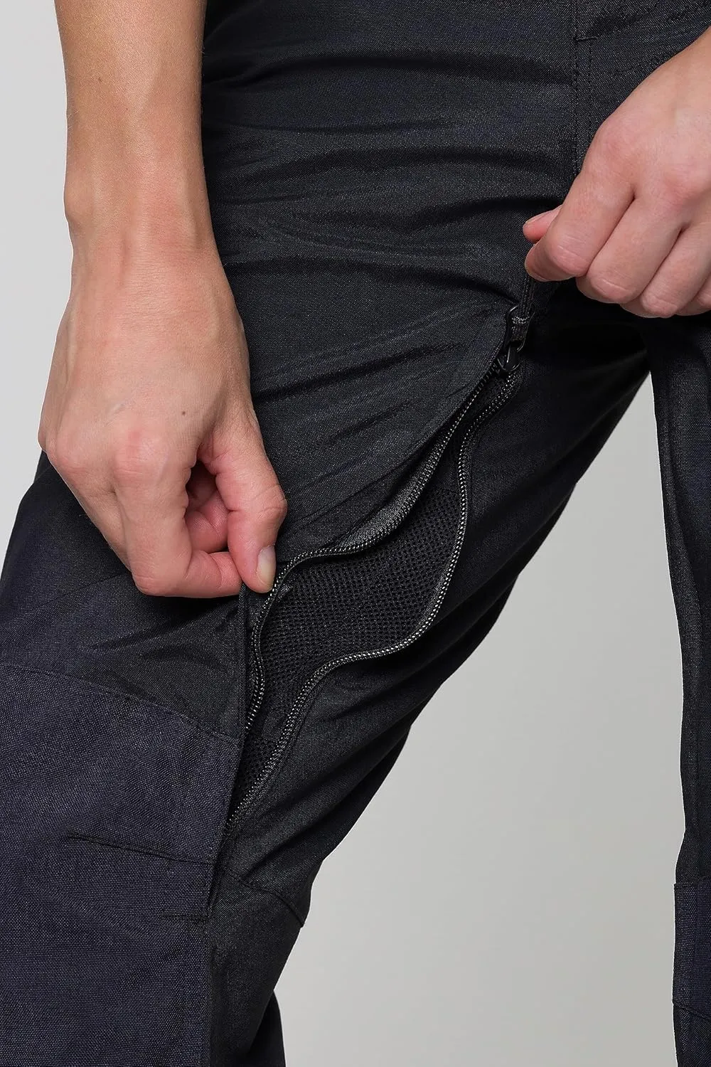 686 Women's Progression Insulated Padded Pant V2 - Thermal Clothing with Armor & Foam Padding - Water & Weather Resistant