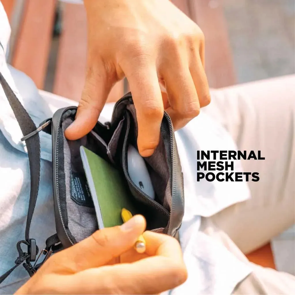 Access Pouch - Black