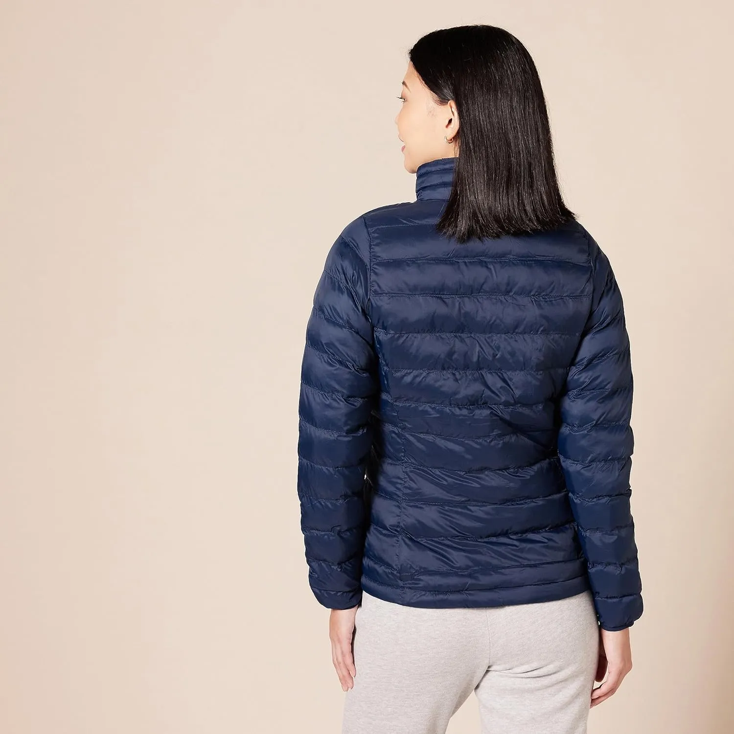 Amazon Essentials Women's Lightweight Water-Resistant Packable Puffer Jacket (Available in Plus Size)