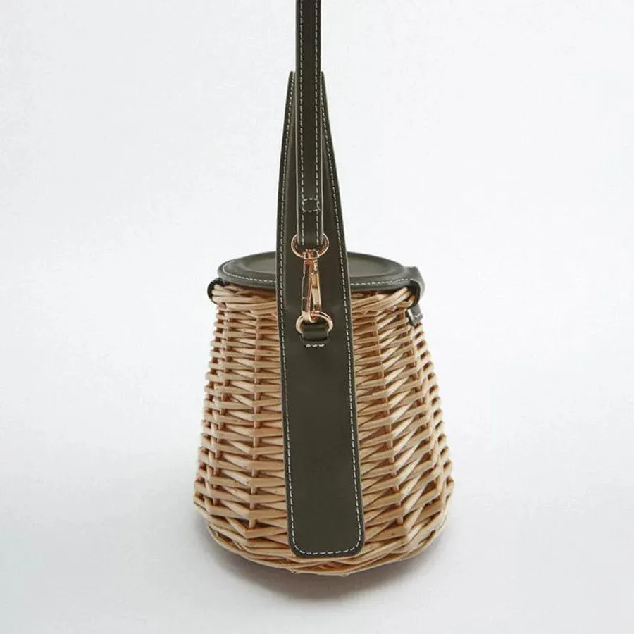 Boho Woven Straw Bucket Bag – Handmade Summer Rattan Crossbody Tote for Women