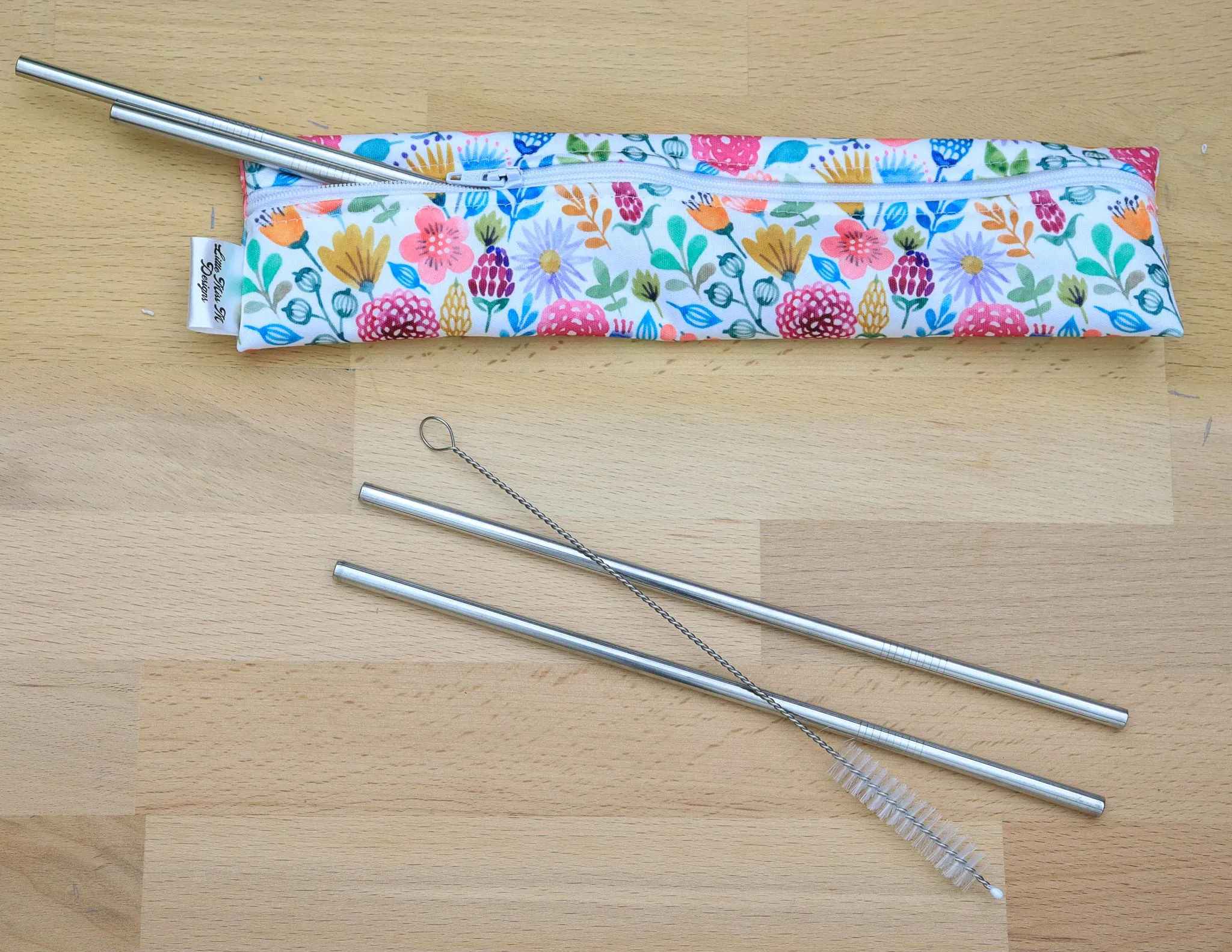 Dingle Straw Pouch