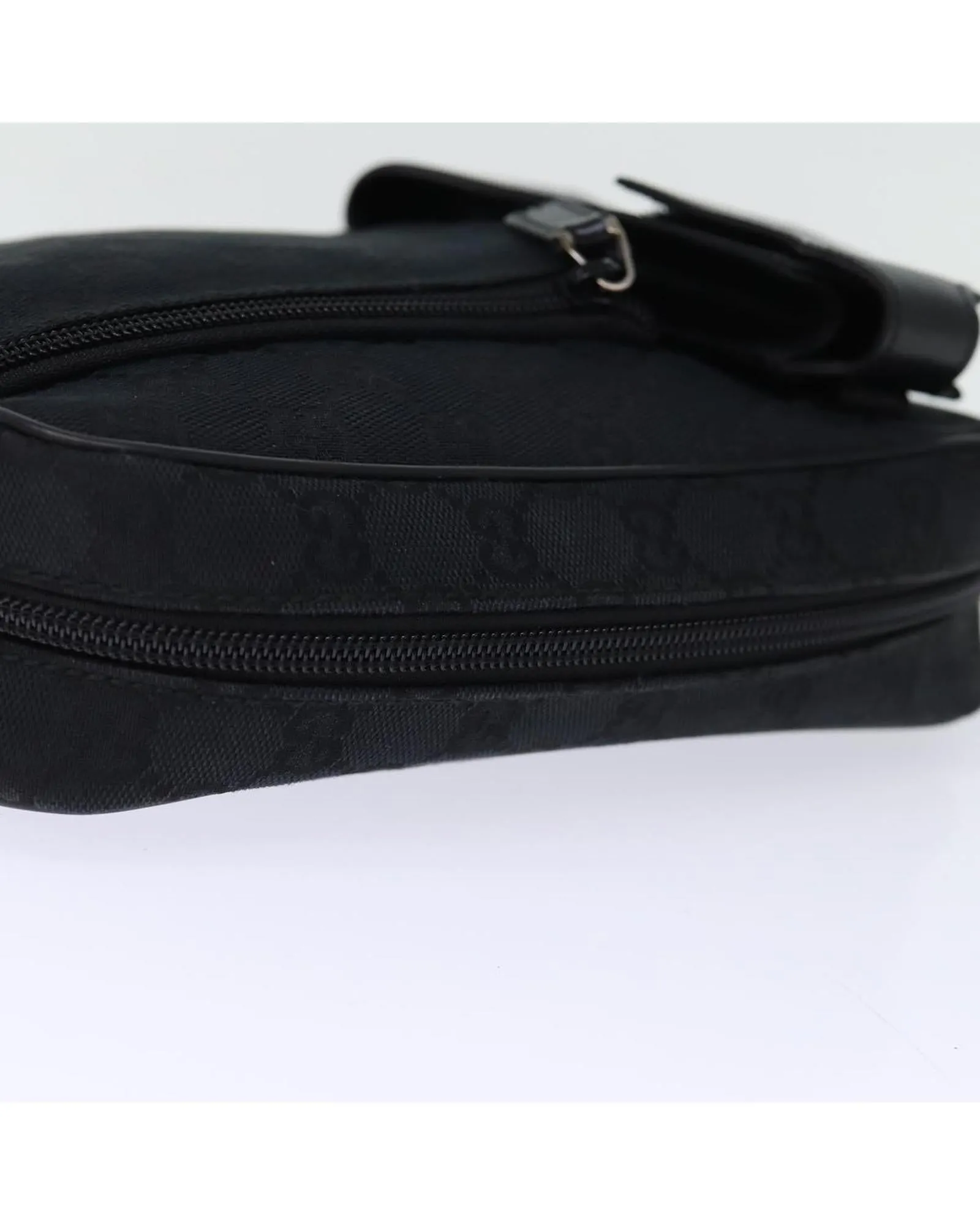 GG Canvas Messenger Bag Shoulder Bag