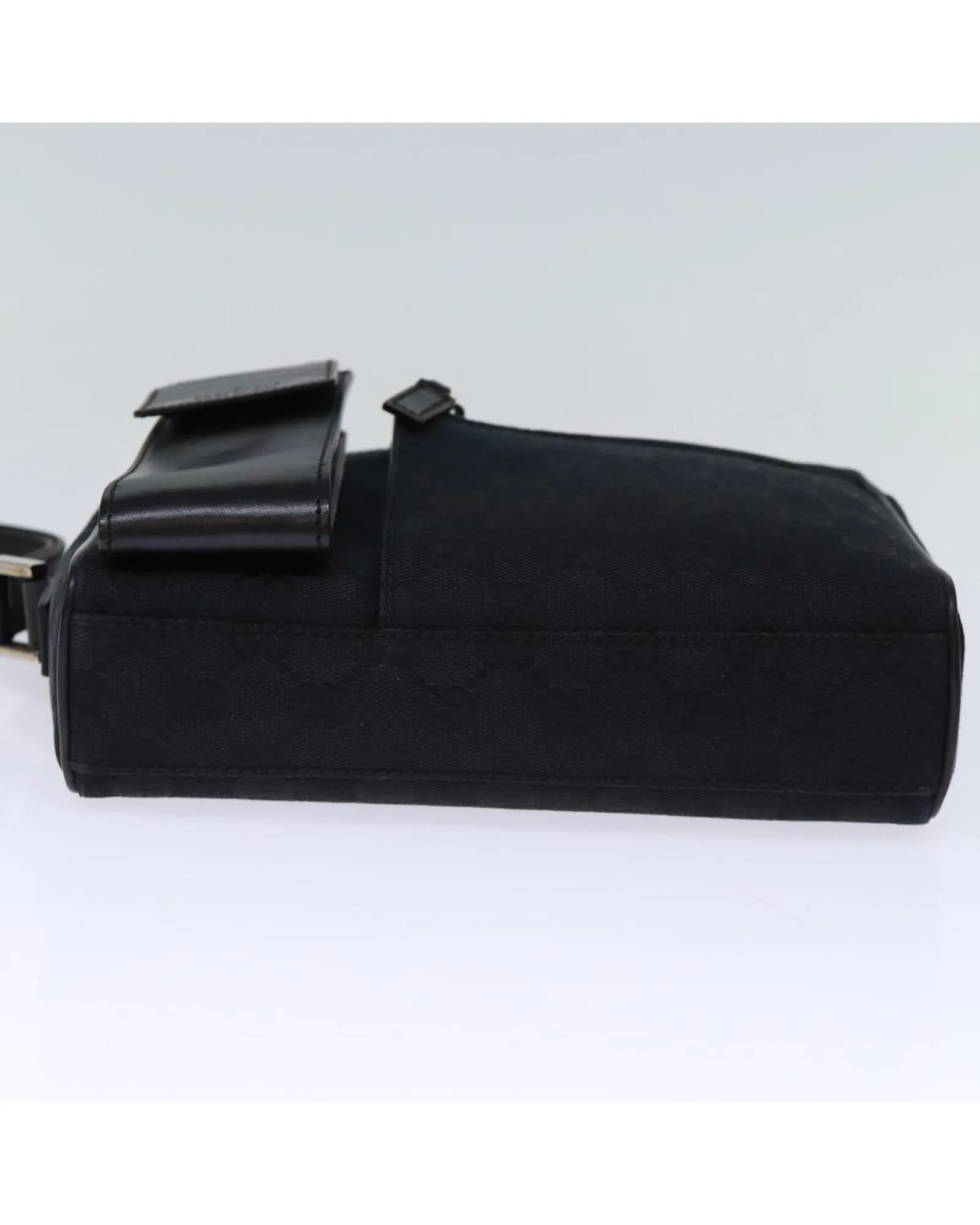 GG Canvas Messenger Bag Shoulder Bag