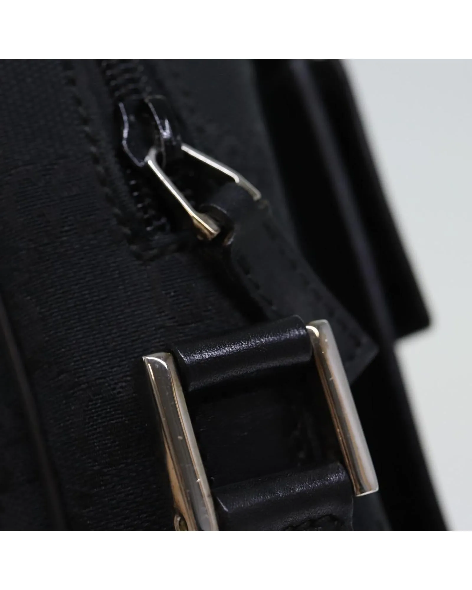 GG Canvas Messenger Bag Shoulder Bag
