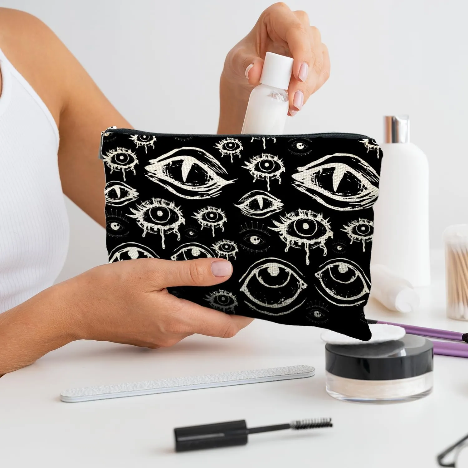Goth Makeup Bag, Mystical Gothic Evil Eyes Witchy Cosmetic Bag Toiletry Bag for Women, Witch Stuff, Halloween Makeup Bag, Halloween Gifts for Women