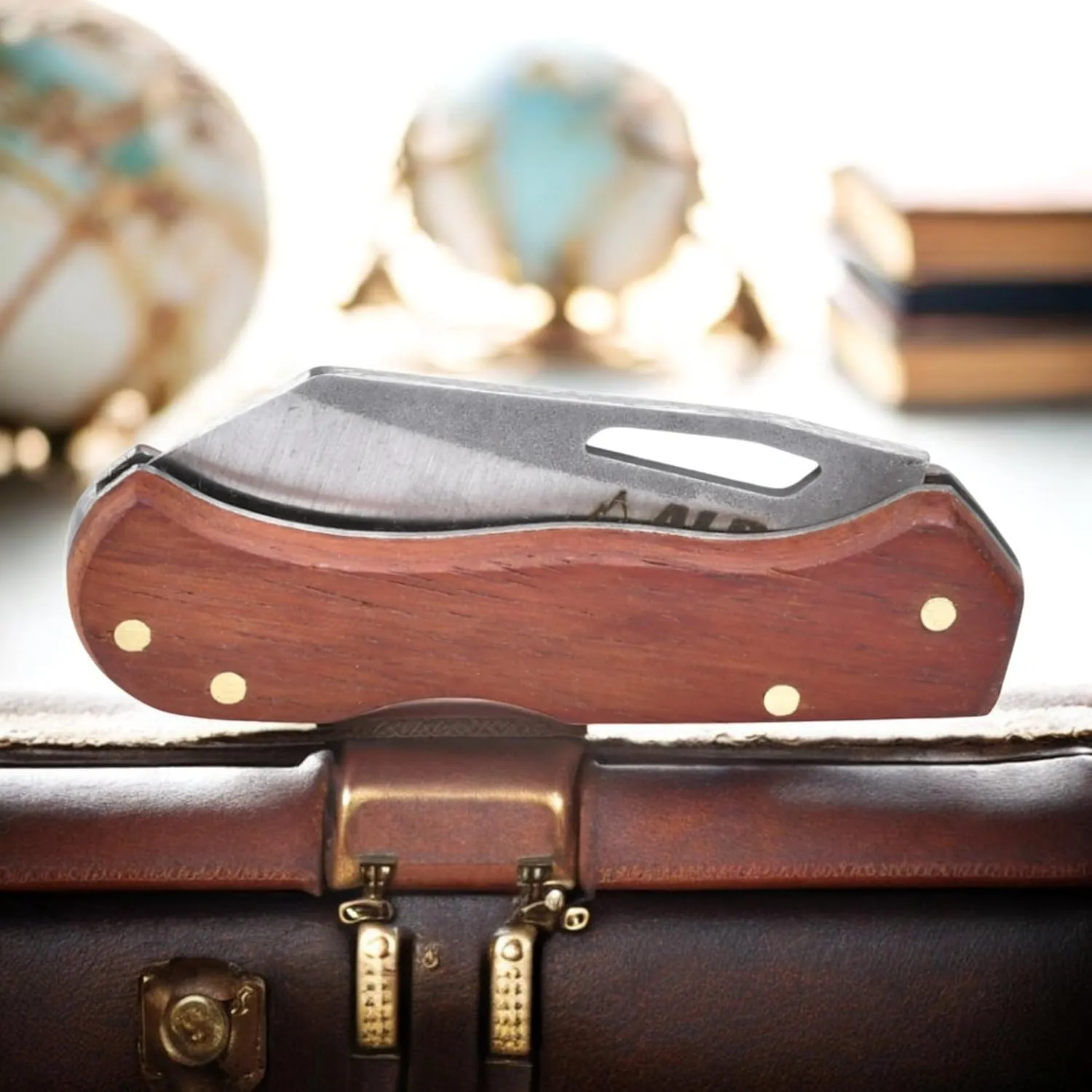 Heavy-Duty Cold Steel Folding Knife - Practical EDC & Outdoor Companion with 4034 Steel Blade
