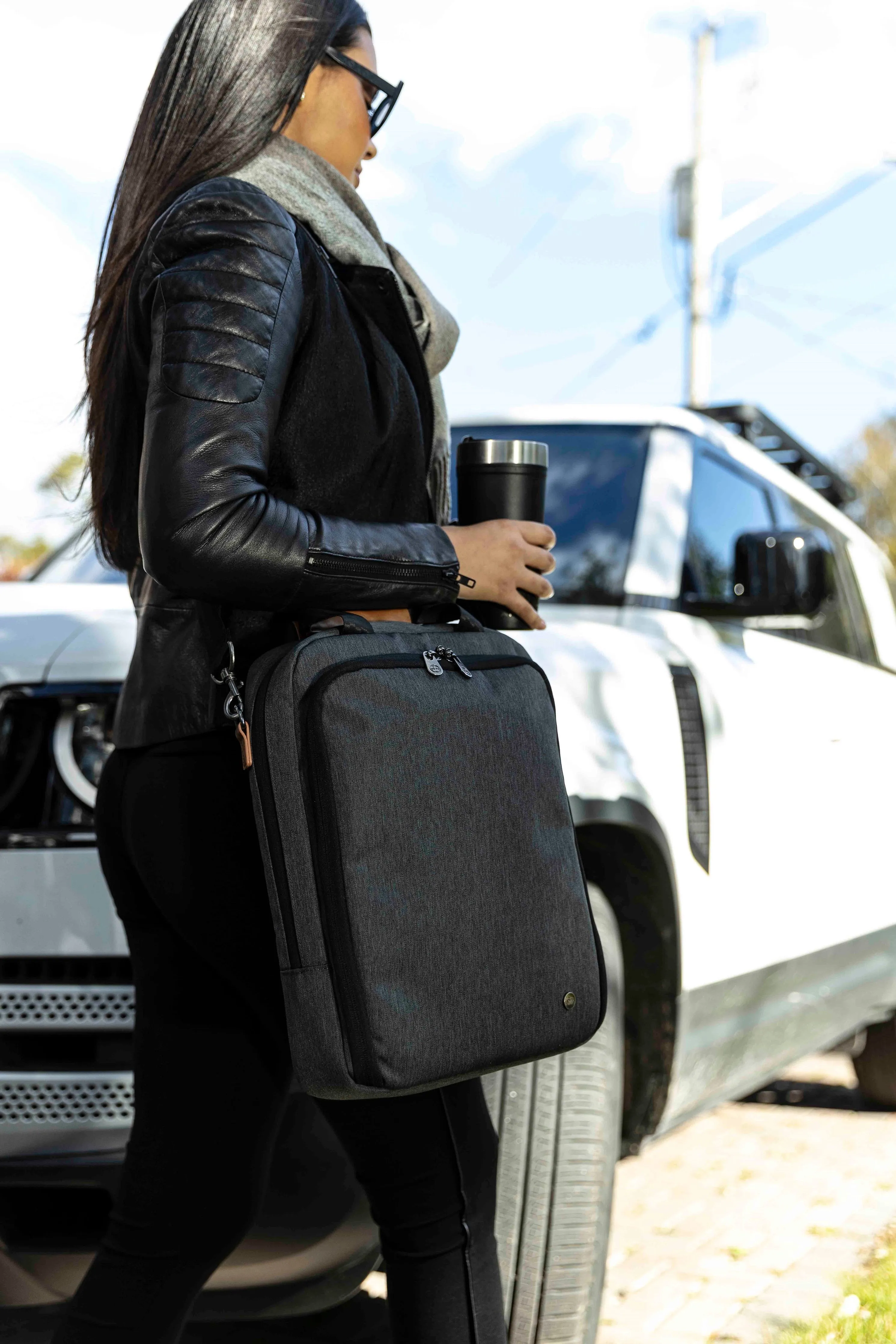 PKG Riverdale 11L Messenger Bag