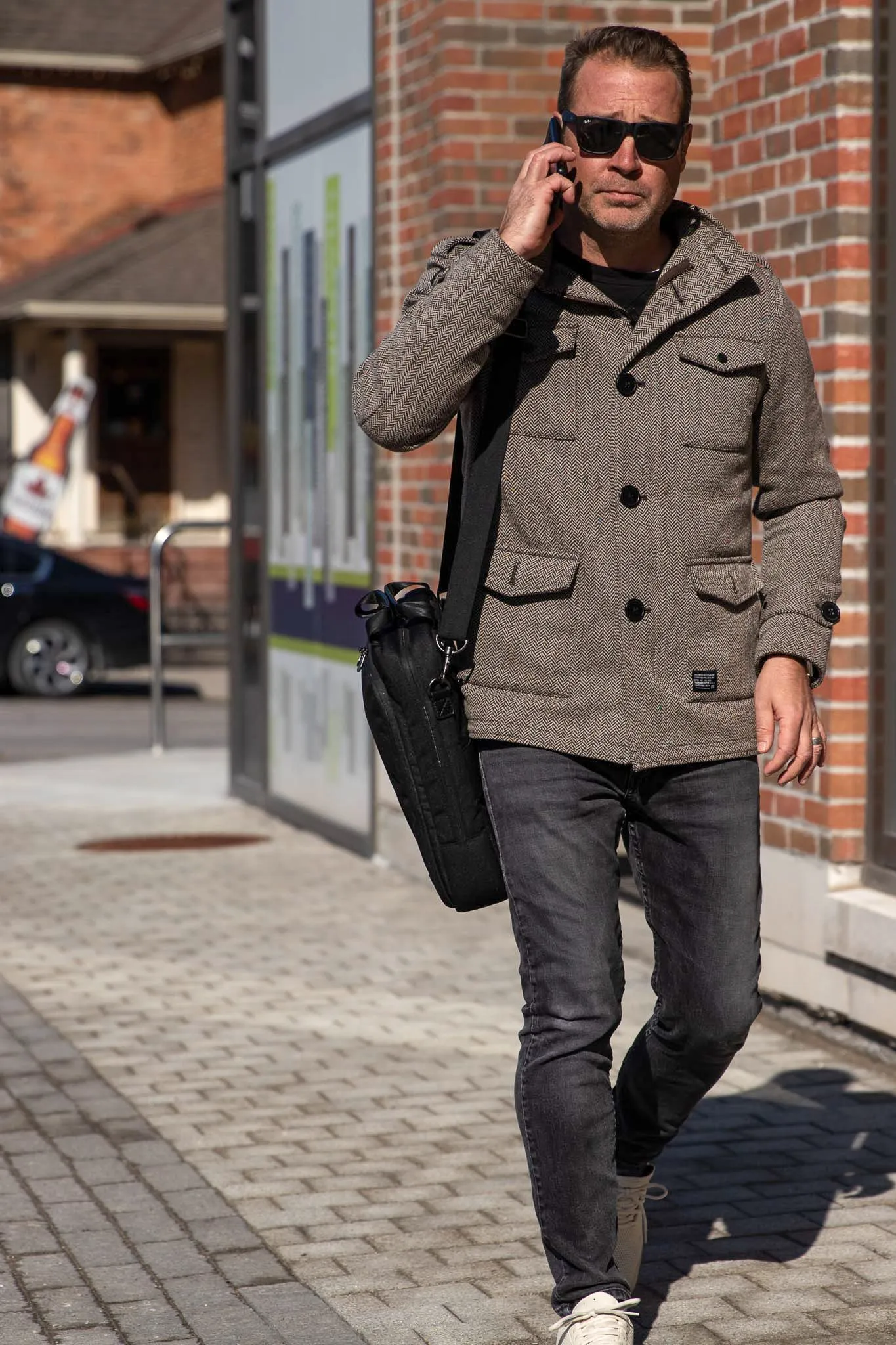 PKG Riverdale 11L Messenger Bag