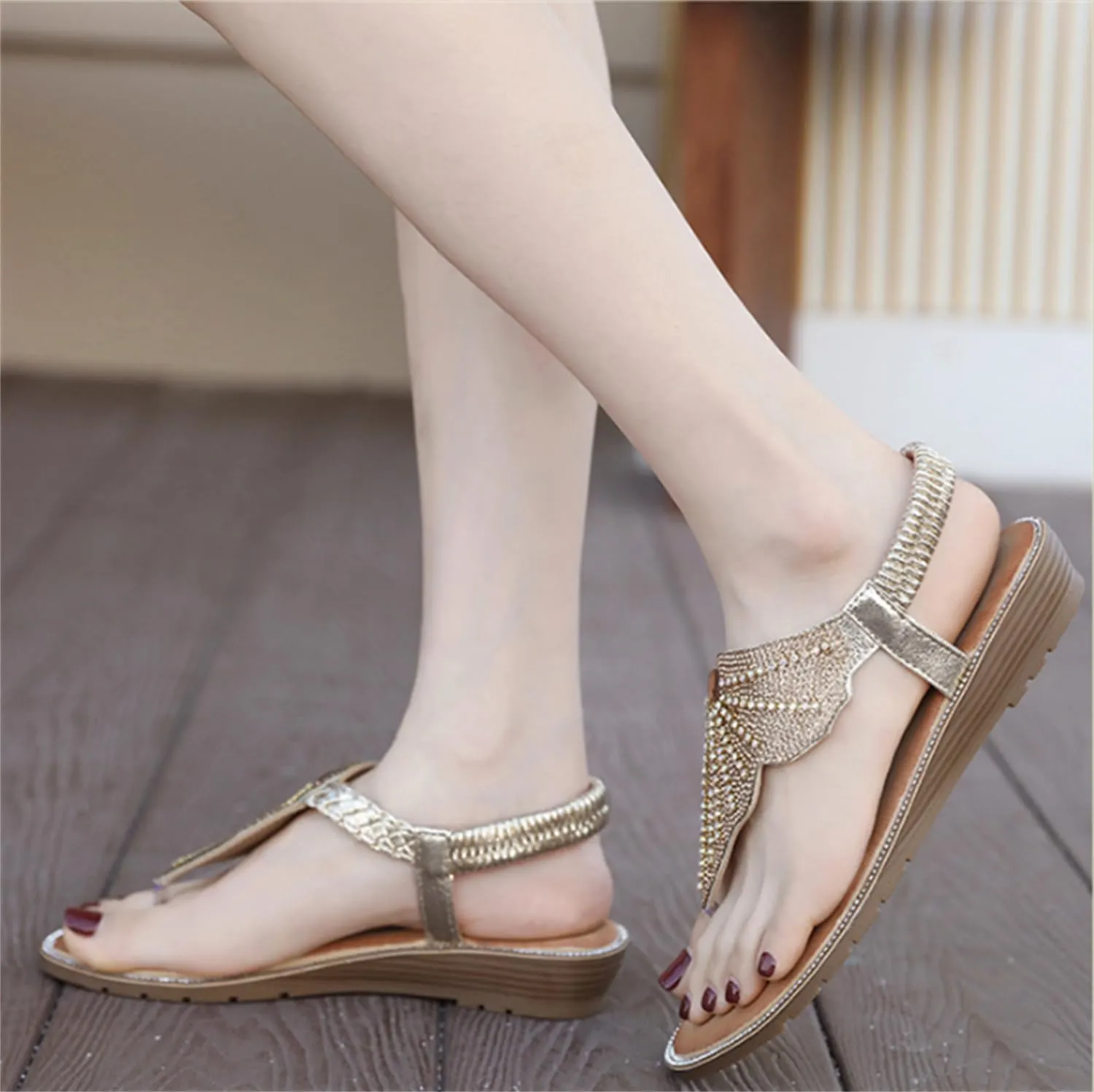 Rhinestone Flat Sandals for Women Casual Summer Crystal Butterfly Bohemian Sandals T-Strap Dressy Open Toe Shoes