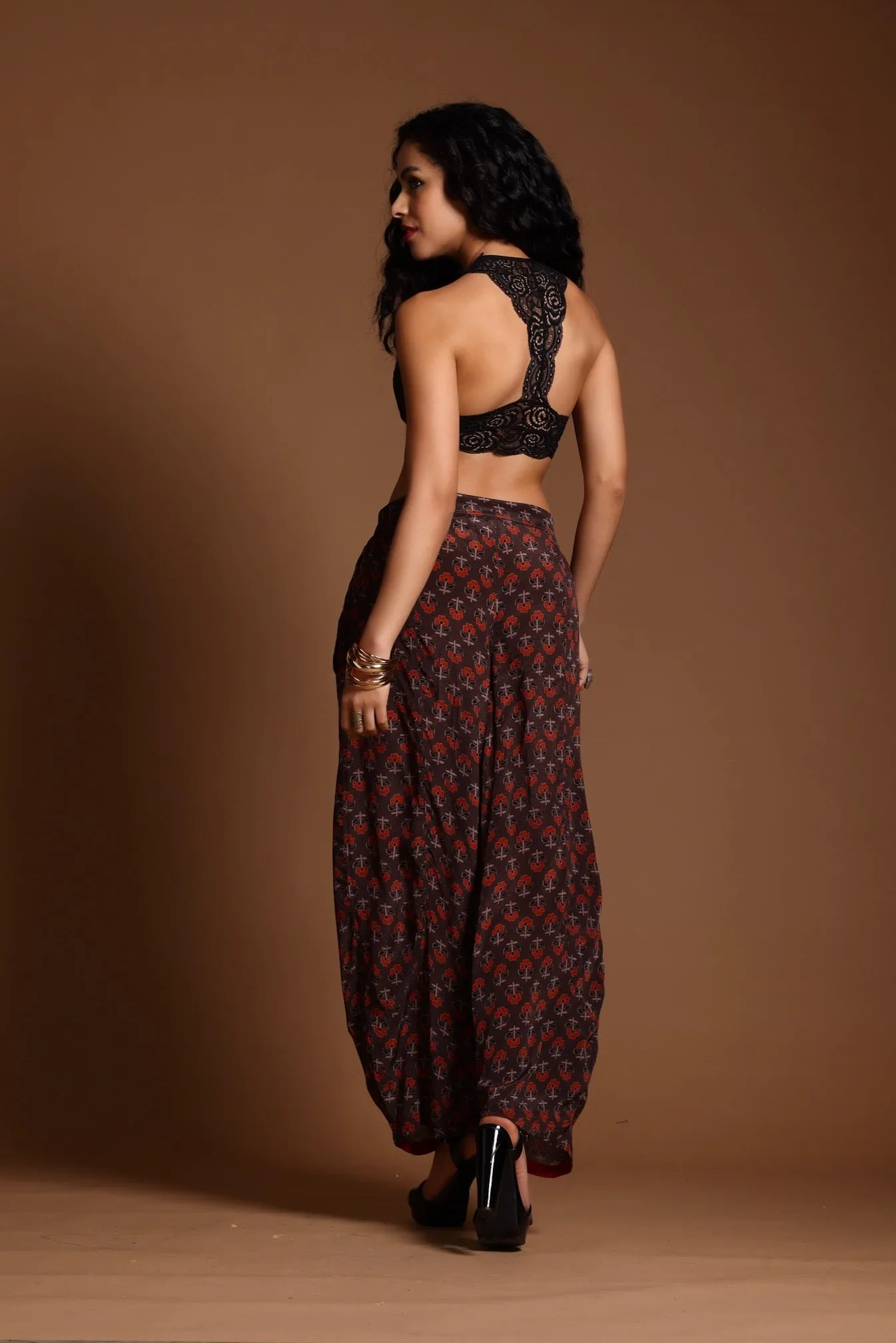 The Ira Barrel Leg Pants Brown