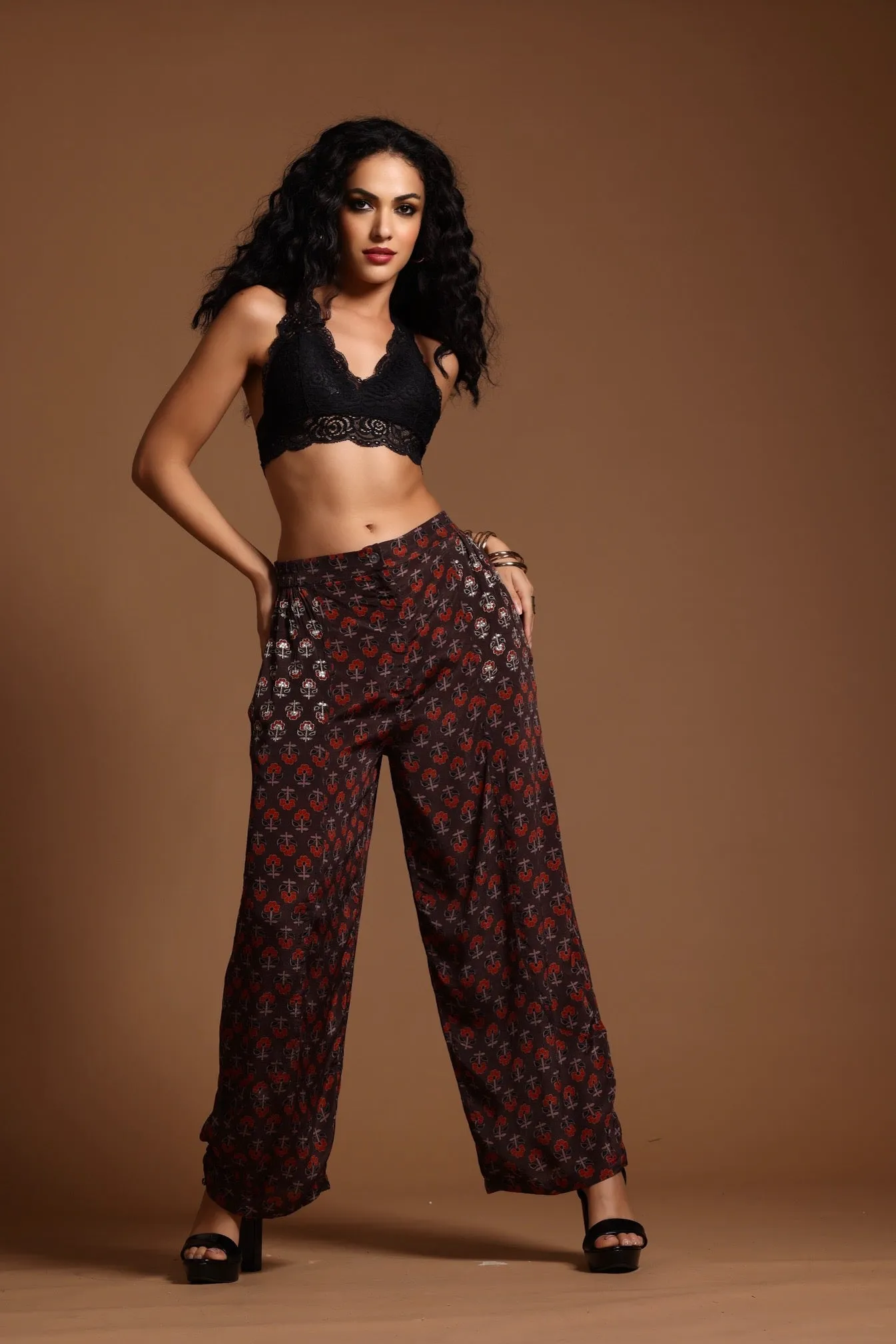 The Ira Barrel Leg Pants Brown