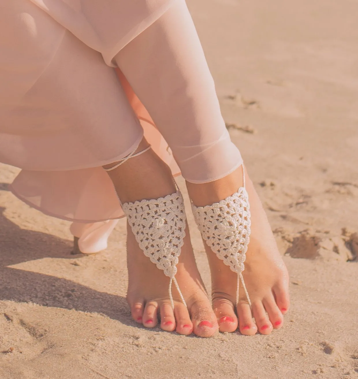 Triangle Lace Barefoot Sandals Foot Jewelry for Women, Beach Wedding Boho Bridesmaids Gift, Barefoot Summer Festival Shoes, Crochet Beach Outfit (Ivory)