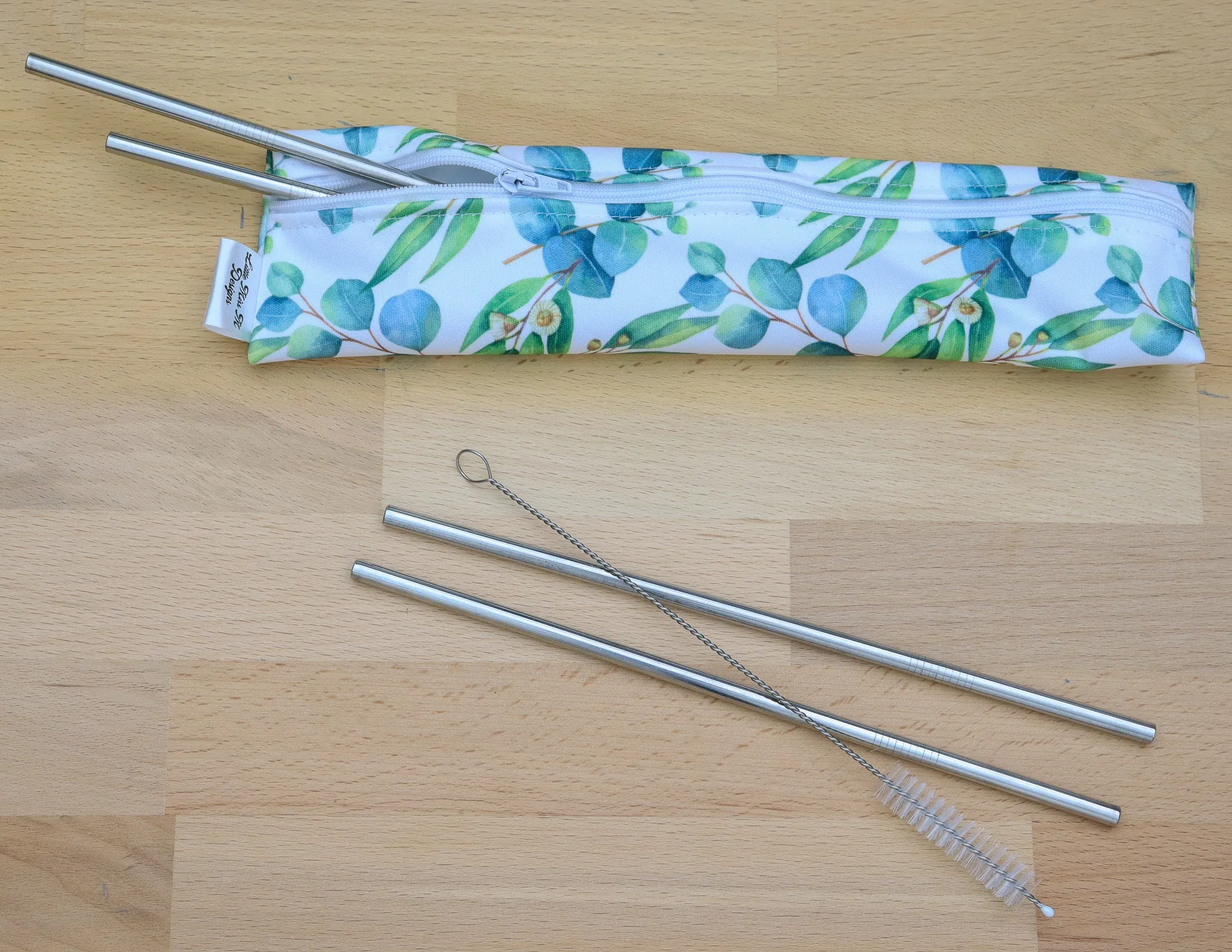 Two Gum Straw Pouch
