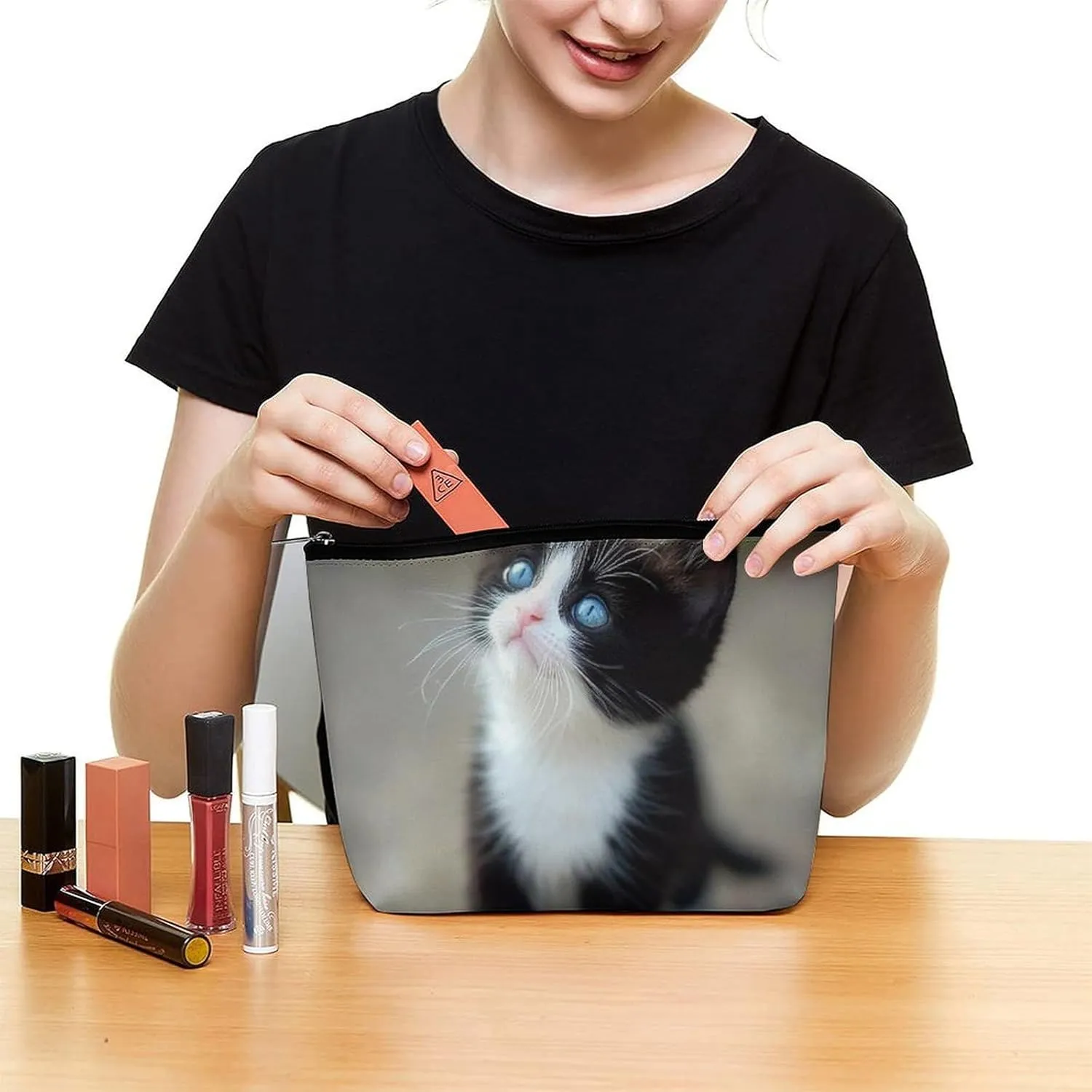 Women's Small Makeup Bag for Purse, Portable Make Up Pouch Waterproof Pu Leather Cosmetic Organizer Black And White Cute Black Cat Zipper Toiletry Bag