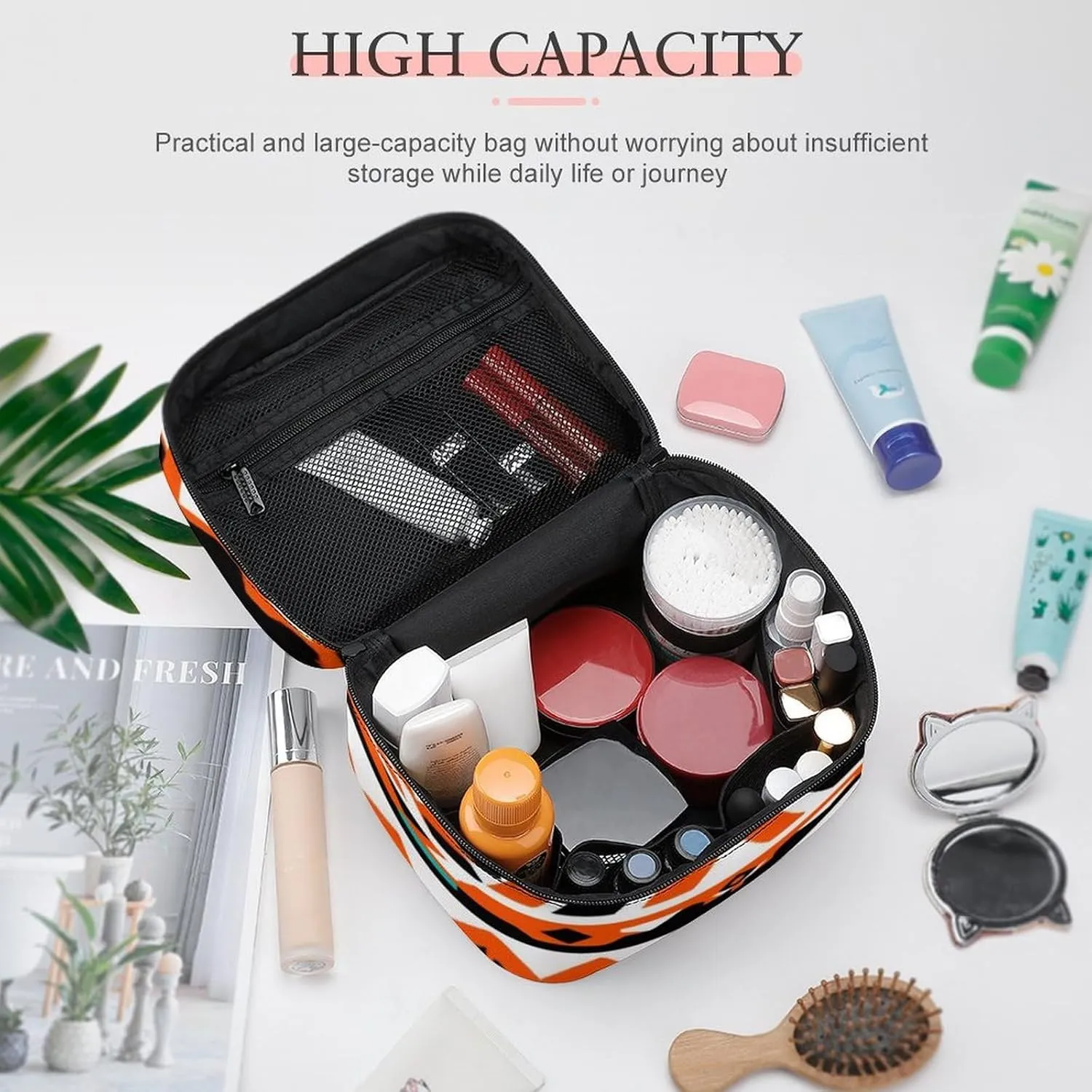 Women's Travel Makeup Bag, Large Capacity Cosmetic Organizer Case Indiana Western Southwest Tribal Ethnic Aztec Geometric Toiletry Bag with Zipper Pouch